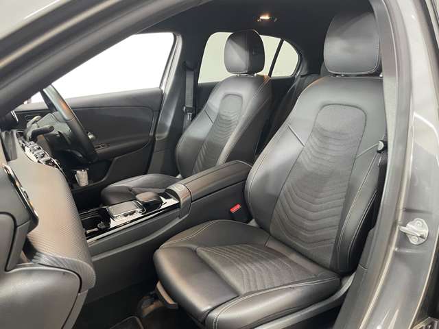 メルセデスベンツ Ａクラス Ａ１８０　スタイル R1年 (関東) 99