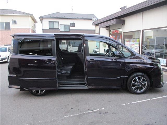 トヨタ ヴォクシー ２．０ ＺＳ H29年 (東北) 99