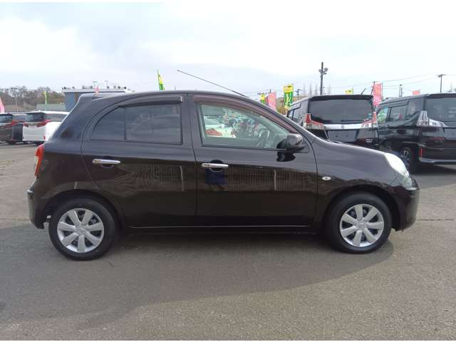 日産 マーチ １．２ Ｘ H25年 (東北) 99