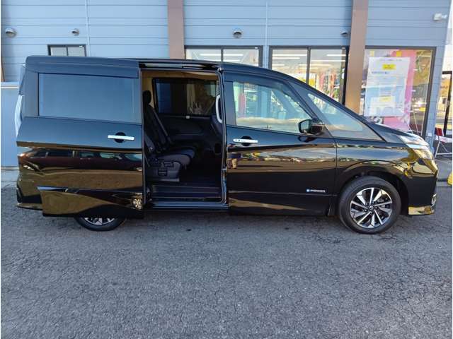 日産 セレナ １．２ Ｅ－ＰＯＷＥＲ ハイウェイスター Ｖ R1年 (東北) 99