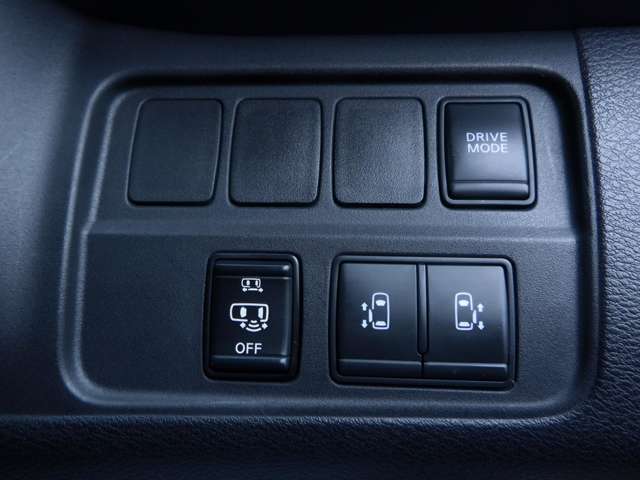日産 セレナ １．２ Ｅ－ＰＯＷＥＲ ハイウェイスター Ｖ R1年 (東北) 99