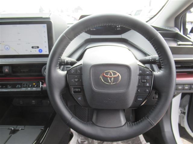 トヨタ プリウス ２．０ Ｚ Ｅ－ＦＯＵＲ ４ＷＤ R5年 (東北) 99