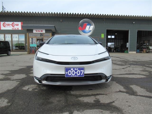 トヨタ プリウス ２．０ Ｚ Ｅ－ＦＯＵＲ ４ＷＤ R5年 (東北) 99