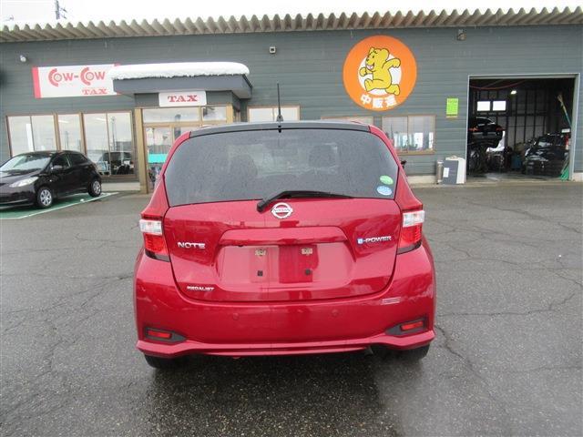 日産 ノート １．２ Ｅ－ＰＯＷＥＲ メダリスト ＦＯＵＲ ブラックアロー ４ＷＤ H30年 (東北) 99