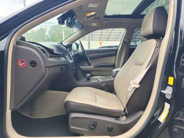 クライスラー ３００ Ｃ　ラグジュアリー H25年 (関東) 99