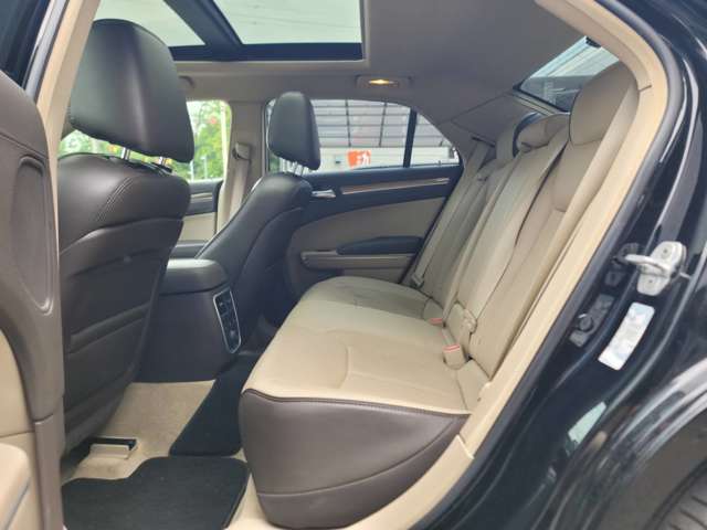 クライスラー ３００ Ｃ　ラグジュアリー H25年 (関東) 99