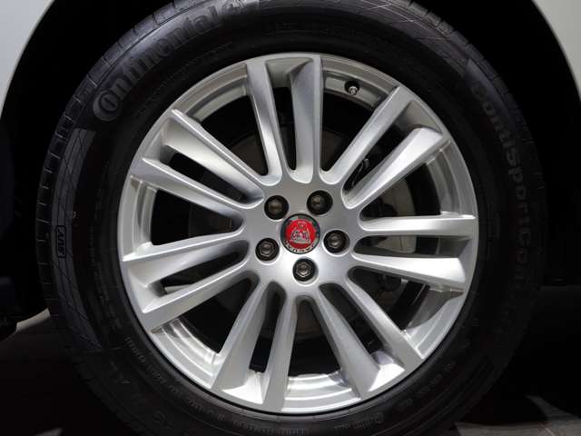 ジャガー Ｆペース ２０Ｄ プレステージ ４ＷＤ H28年 (関東) 99