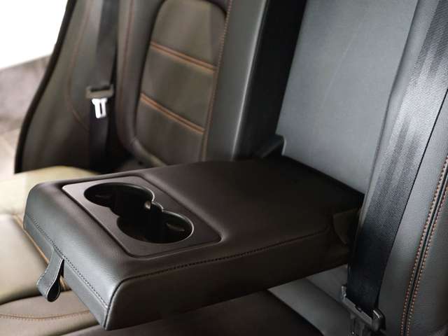 ジャガー Ｆペース ２０Ｄ プレステージ ４ＷＤ H28年 (関東) 99