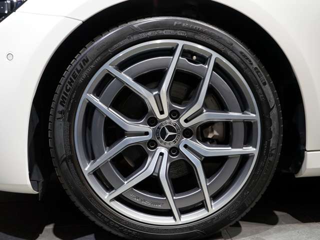 メルセデスベンツ Ｅクラス Ｅ２００　スポーツ　（ＢＳＧ搭載モデル） R2年 (関東) 99