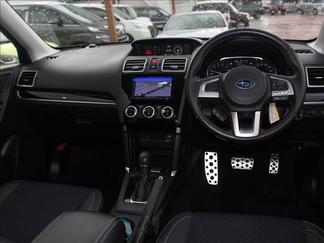 スバル フォレスター ２．０ＸＴ アイサイト ４ＷＤ H28年 (関東) 99