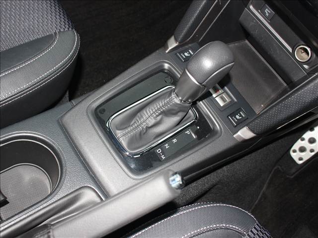 スバル フォレスター ２．０ＸＴ アイサイト ４ＷＤ H28年 (関東) 99