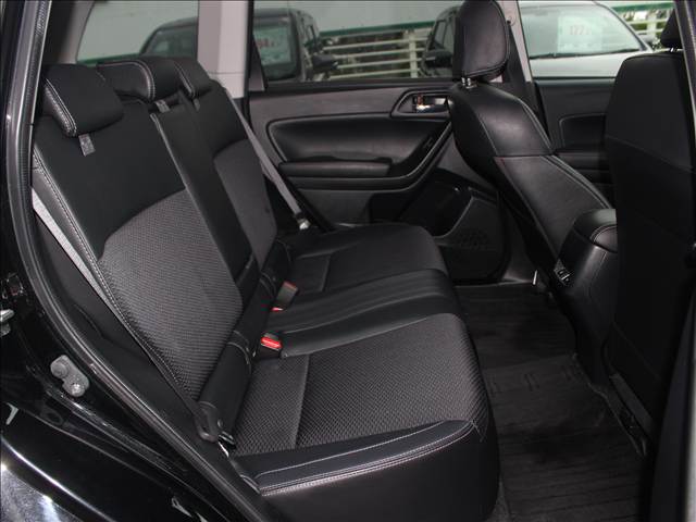 スバル フォレスター ２．０ＸＴ アイサイト ４ＷＤ H28年 (関東) 99