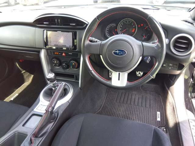 スバル ＢＲＺ ２．０ Ｒ H27年 (関東) 99