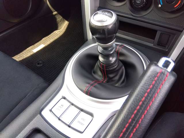 スバル ＢＲＺ ２．０ Ｒ H27年 (関東) 99