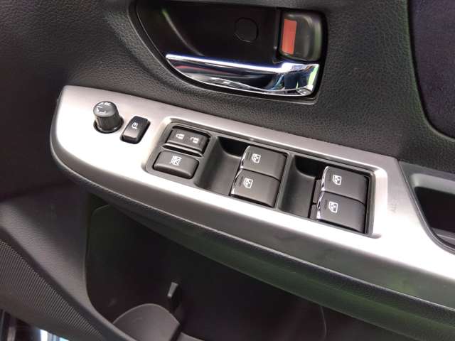 スバル ＷＲＸ　ＳＴＩ ＳＴＩ ２．０ ４ＷＤ H28年 (関東) 99