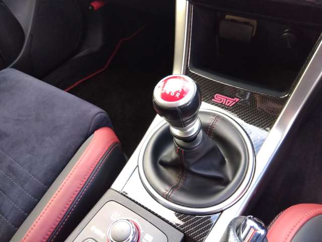 スバル ＷＲＸ　ＳＴＩ ＳＴＩ ２．０ ４ＷＤ H28年 (関東) 99