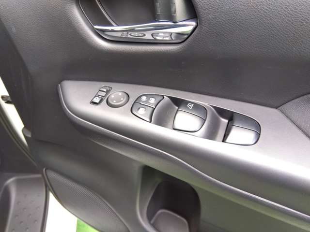 日産 セレナ １．２ Ｅ－ＰＯＷＥＲ ハイウェイスター Ｖ R4年 (関東) 99