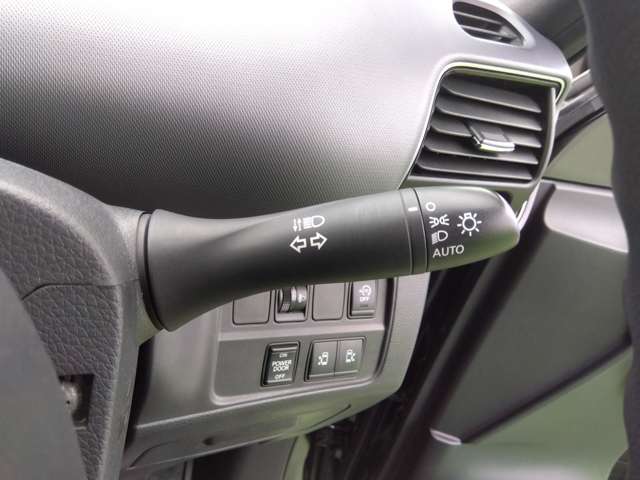 日産 セレナ ２．０ Ｘ ＶセレクションＩＩ R1年 (関東) 99