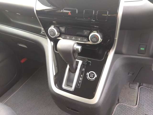 日産 セレナ ２．０ Ｘ ＶセレクションＩＩ R1年 (関東) 99