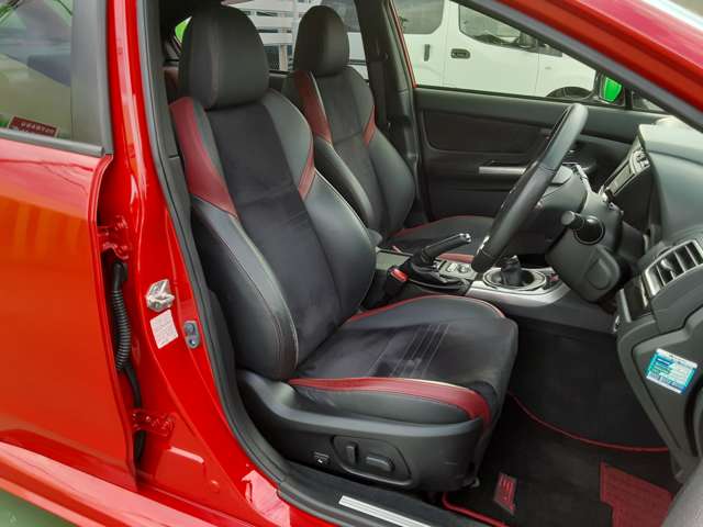 スバル ＷＲＸ　ＳＴＩ ＳＴＩ ２．０ タイプＳ ４ＷＤ H26年 (関東) 99
