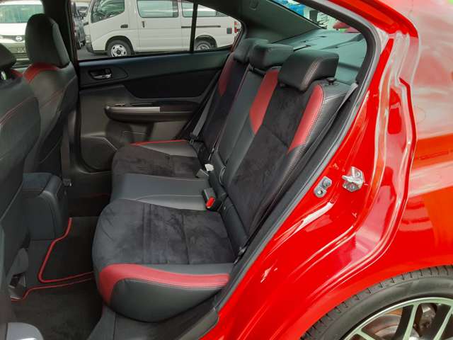 スバル ＷＲＸ　ＳＴＩ ＳＴＩ ２．０ タイプＳ ４ＷＤ H26年 (関東) 99