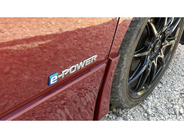 日産 セレナ １．２ Ｅ－ＰＯＷＥＲ ハイウェイスター Ｖ R1年 (関東) 99