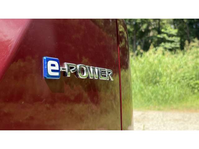 日産 セレナ １．２ Ｅ－ＰＯＷＥＲ ハイウェイスター Ｖ R1年 (関東) 99