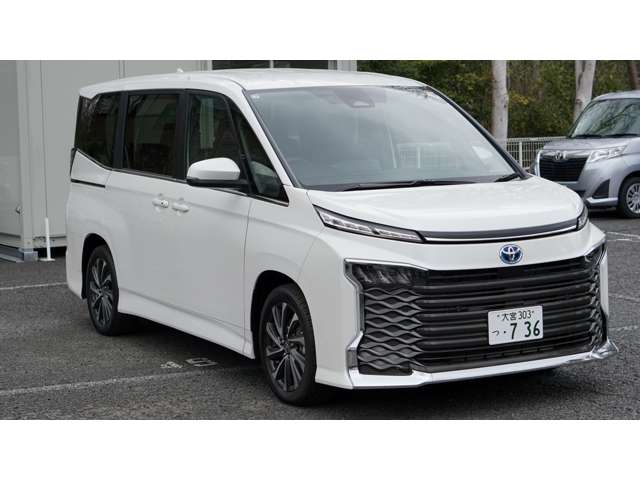 トヨタ ヴォクシー １．８ ハイブリッド Ｓ－Ｚ R7年 (関東) 99