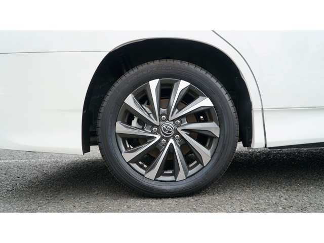 トヨタ ヴォクシー １．８ ハイブリッド Ｓ－Ｚ R7年 (関東) 99