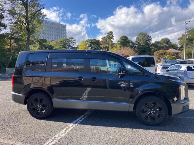三菱 デリカ　Ｄ：５ ２．２ シャモニー 電動サイドステップ非装着車 ディーゼルターボ ４ＷＤ R7年 (関東) 99