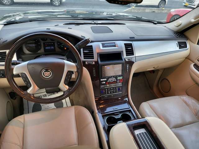 キャデラック エスカレード ＡＷＤ ４ＷＤ H22年 (関東) 99