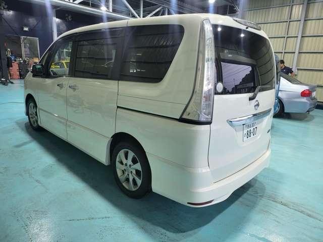 日産 セレナ ２．０ ハイウェイスター Ｇ Ｓ－ＨＹＢＲＩＤ H25年 (関東) 99