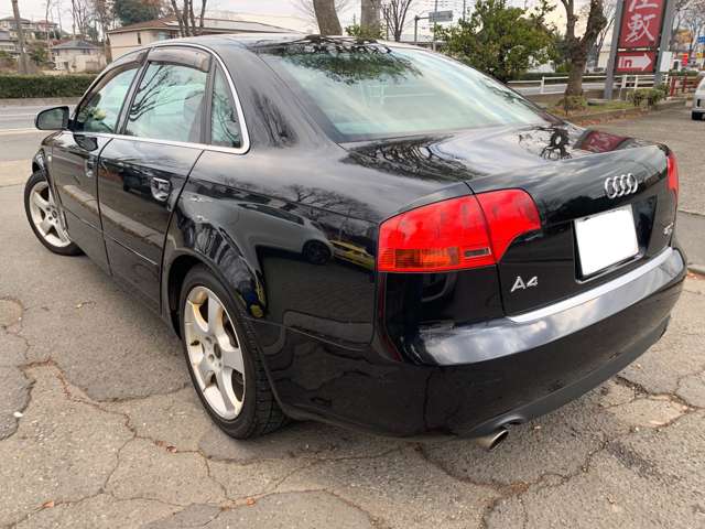 アウディ Ａ４ ２．０ ＴＦＳＩ クワトロ ４ＷＤ H17年 (関東) 99