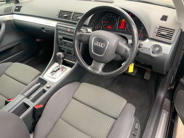 アウディ Ａ４ ２．０ ＴＦＳＩ クワトロ ４ＷＤ H17年 (関東) 99