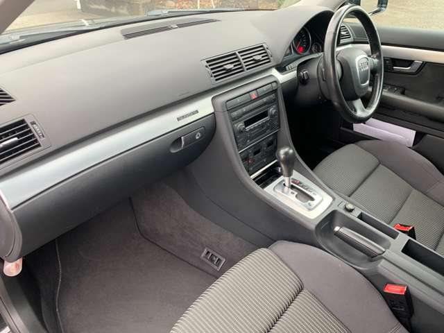 アウディ Ａ４ ２．０ ＴＦＳＩ クワトロ ４ＷＤ H17年 (関東) 99
