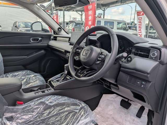 ホンダ ヴェゼル １．５ Ｅ：ＨＥＶ Ｚ R8年 (関東) 99