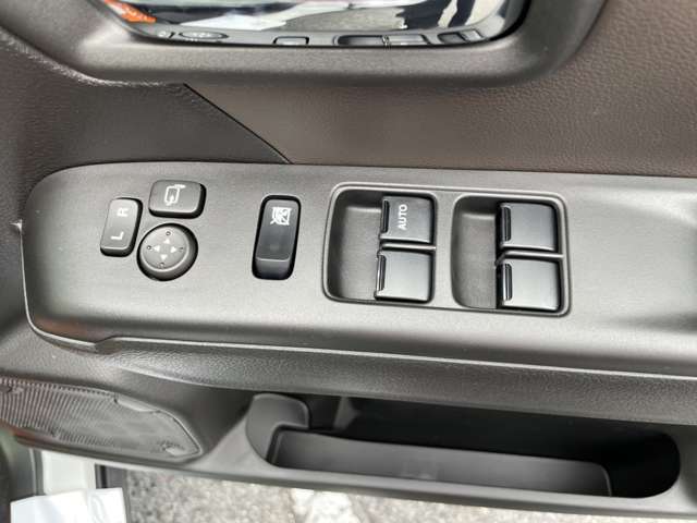 スズキ クロスビー １．２ ハイブリッド ＭＺ ４ＷＤ R8年 (関東) 99