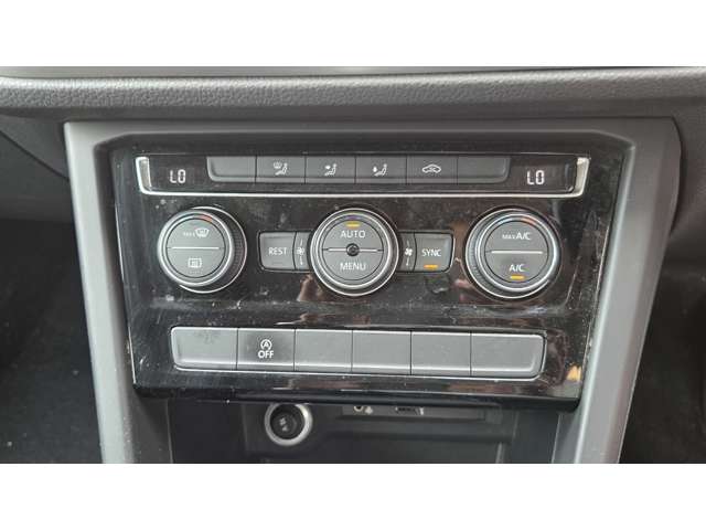 フォルクスワーゲン ゴルフトゥーラン ＴＳＩ　コンフォートライン H29年 (関東) 99