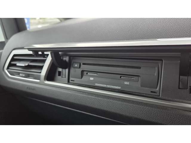 フォルクスワーゲン ゴルフトゥーラン ＴＳＩ　コンフォートライン H29年 (関東) 99
