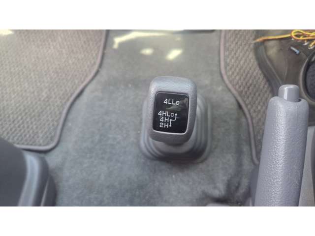 三菱 デリカスペースギア ３．０ シャモニー ハイルーフ ４ＷＤ H18年 (関東) 99