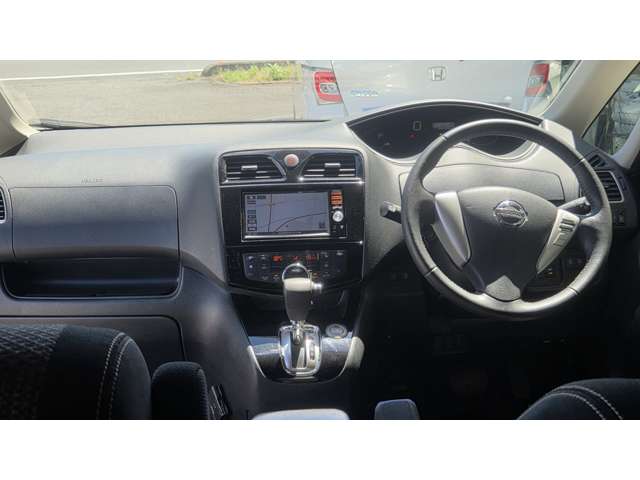日産 セレナ ２．０ ハイウェイスター Ｖセレクション＋ＳＡＦＥＴＹ Ｓ－ＨＹＢＲＩＤ H27年 (関東) 99