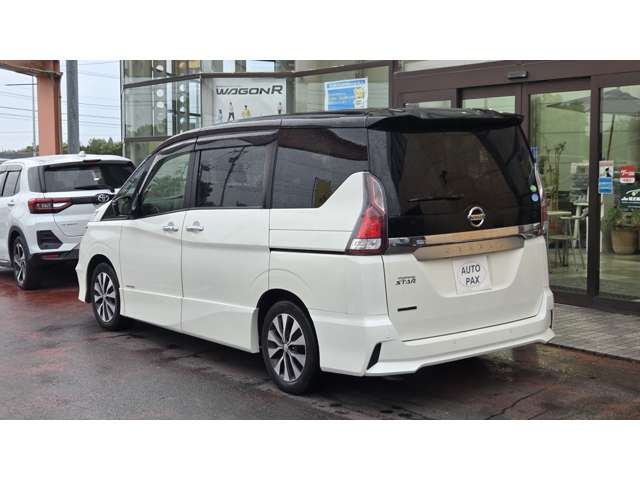 日産 セレナ ２．０ ハイウェイスター ＶセレクションＩＩ R1年 (関東) 99