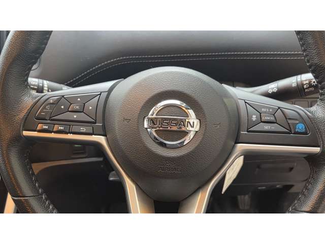 日産 セレナ ２．０ ハイウェイスター ＶセレクションＩＩ R1年 (関東) 99