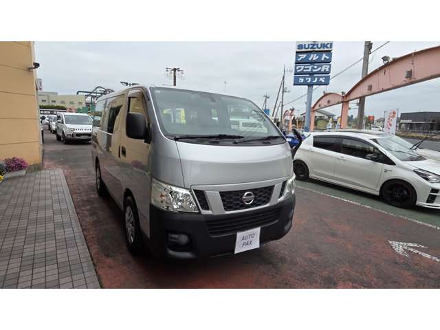 日産 ＮＶ３５０キャラバン　ワゴン ２．５ ＤＸ ロングボディ 低床 H29年 (関東) 99