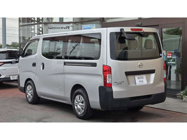 日産 ＮＶ３５０キャラバン　ワゴン ２．５ ＤＸ ロングボディ 低床 H29年 (関東) 99