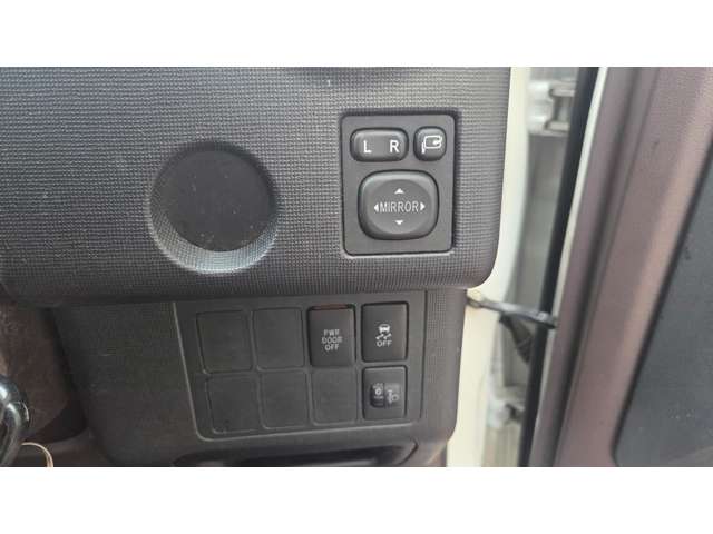 トヨタ スペイド １．５ Ｆ H25年 (関東) 99