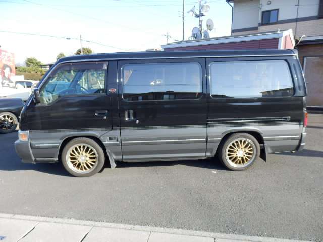 日産 キャラバンコーチ ３．０ リムジン H8年 (関東) 99