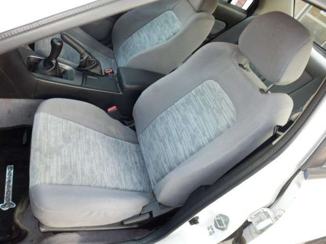 日産 スカイライン ２．０ ＧＴ H12年 (関東) 99