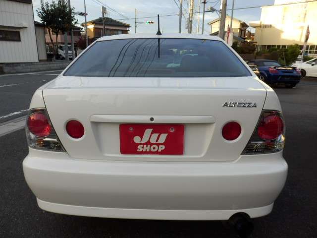 トヨタ アルテッツァ ２．０ ＡＳ２００ Ｌエディション H13年 (関東) 99