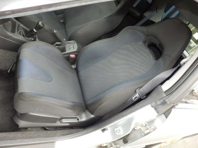 スバル インプレッサワゴン ２．０ ＷＲＸ ４ＷＤ H15年 (関東) 99